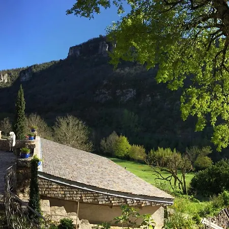 Hermitage Saint Pierre Bed & Breakfast Nant